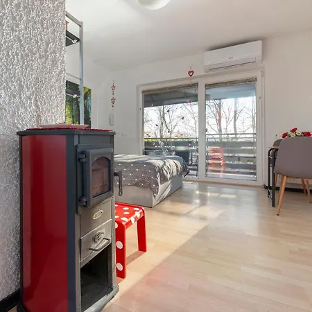Apartment Oddih Ob Krki *