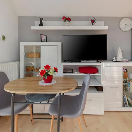 Apartment Oddih Ob Krki *