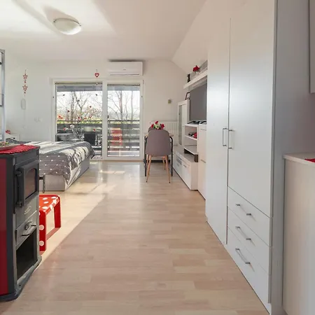 Apartment Oddih Ob Krki