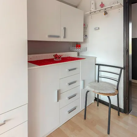 Oddih Ob Krki * Skocjan (Skocjan)