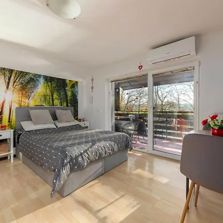 Oddih Ob Krki Apartment