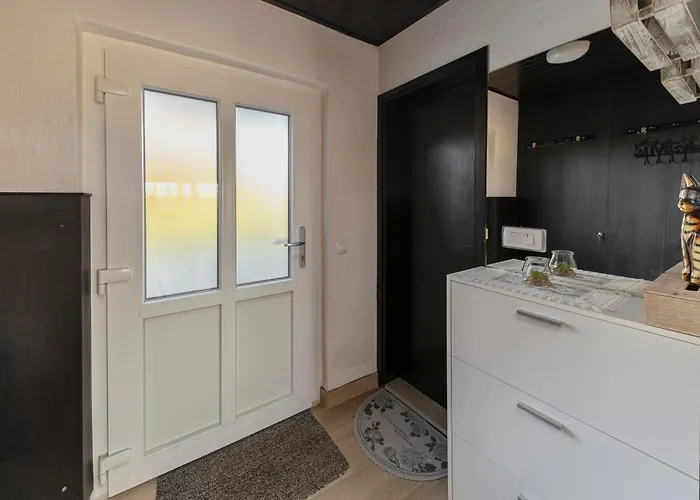 Oddih Ob Krki شقة